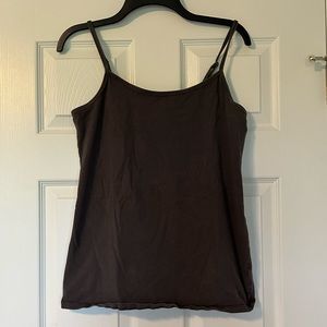 Gray torrid tank